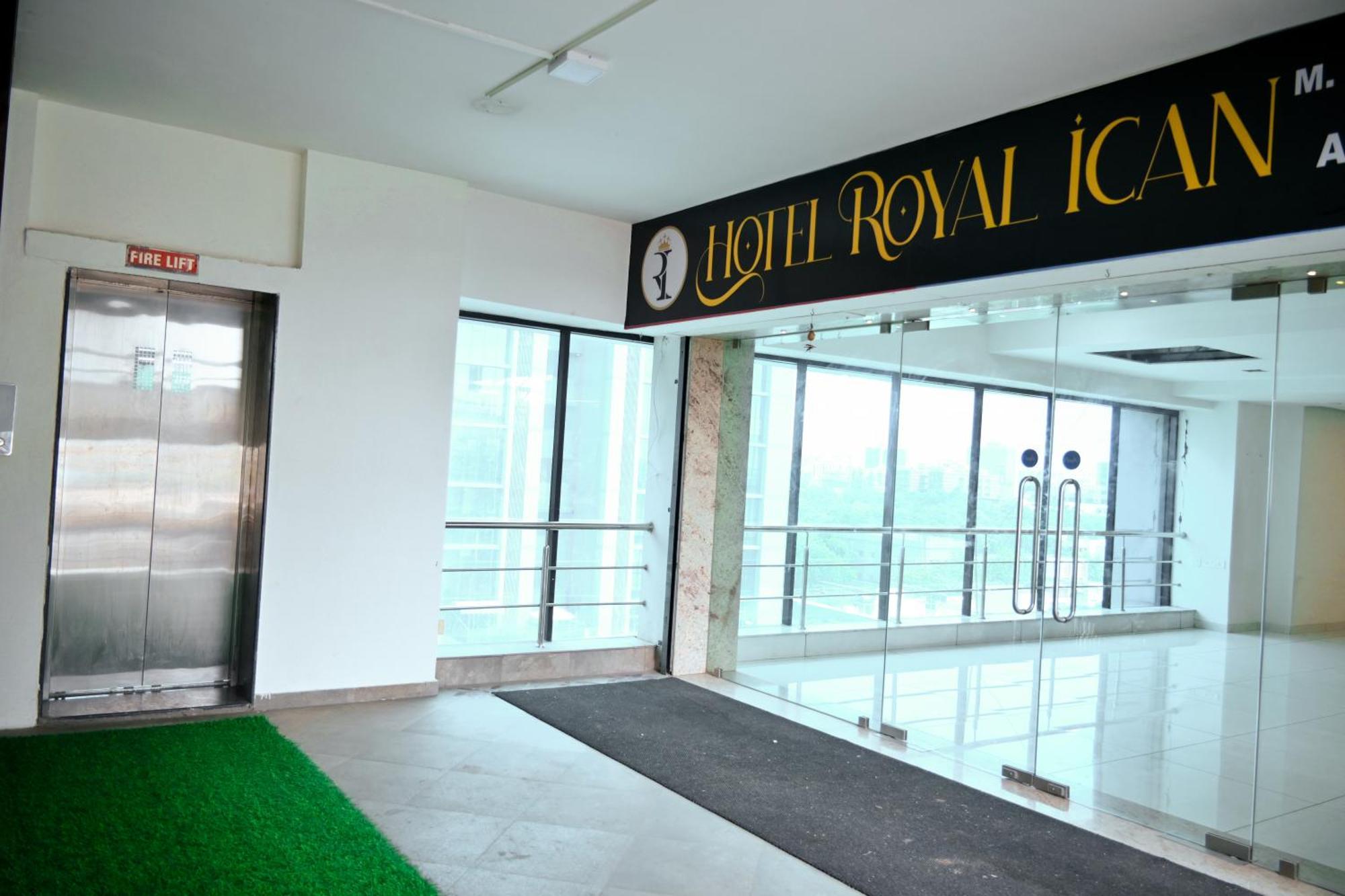 Hotel Royal Ican Sindhubhavan Road Ahmedabad Exterior photo